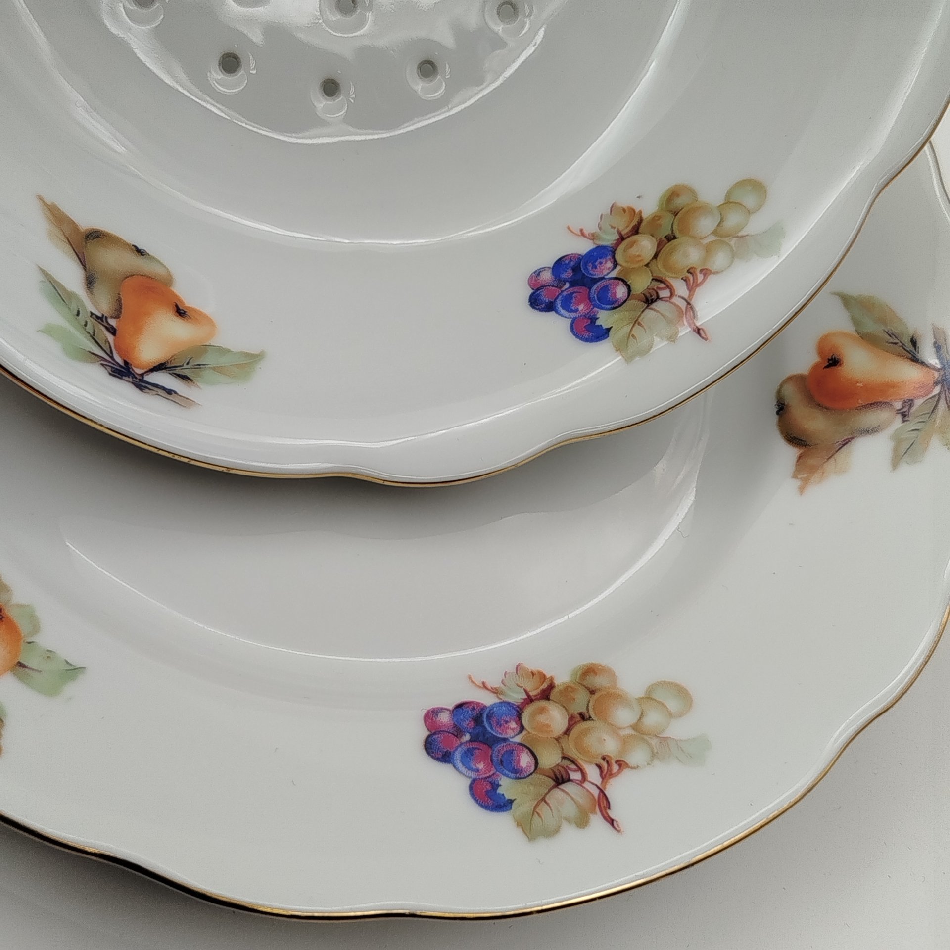 Набор для подачи фруктов и ягод (дуршлаг и тарелка), фарфор, деколь, золочение, Winterling Marktleuthen Bavaria, Бавария, 1950-1980 гг.