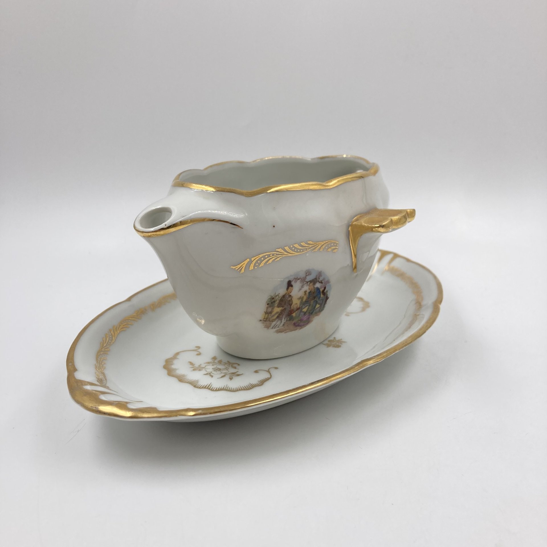 Соусник и тарелка, Limoges, фарфор, 1980-2000 гг.
