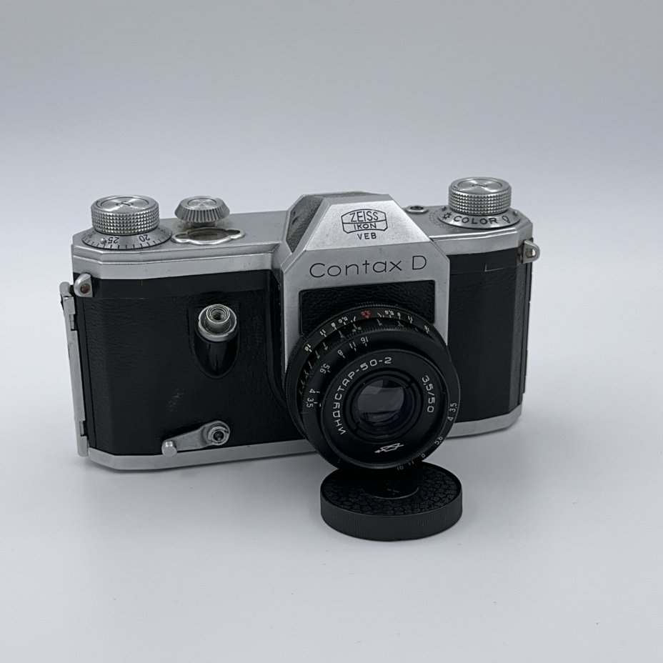 Фотоаппарат пленочный "Contax D" с объективом "Индустар-50-2" в оригинальном кофре, металл, стекло, кожа, Carl Zeiss, Германия, 1952-1956 гг.