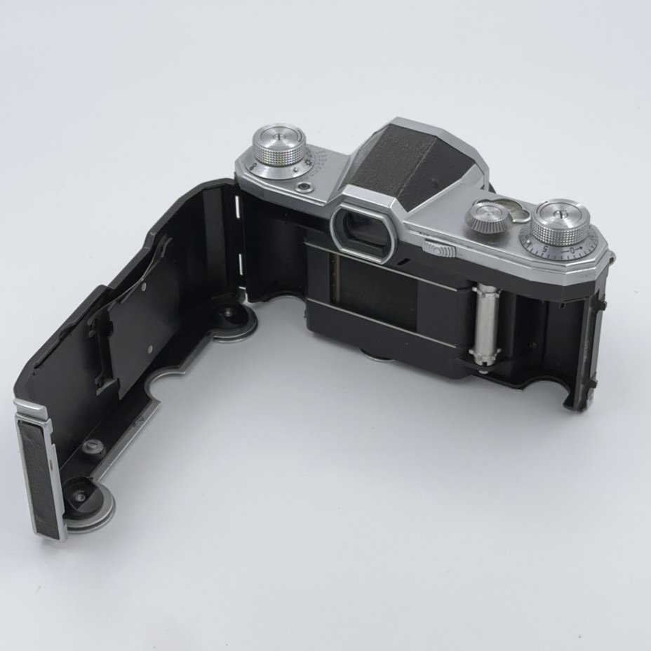 Фотоаппарат пленочный "Contax D" с объективом "Индустар-50-2" в оригинальном кофре, металл, стекло, кожа, Carl Zeiss, Германия, 1952-1956 гг., Carl Zeiss