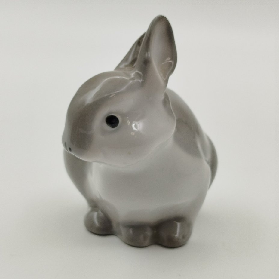 Статуэтка "Заяц", скульптор Л.С. Разумовский