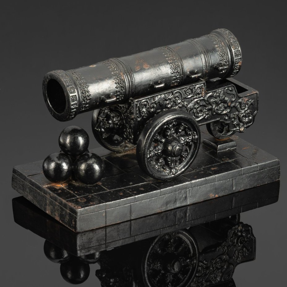 Скульптура "Царь-Пушка", автор модели Крейтан В.П., чугун, литье, крашение, Каслинский чугунолитейный завод (Касли), СССР, 1970-1980 гг.