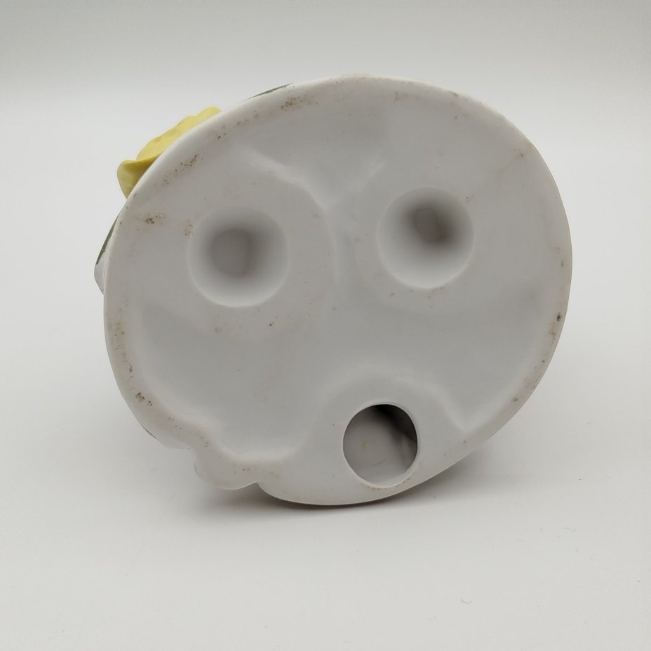 Статуэтка "Мать с ребенком", бисквит, роспись, Европа, 1980-1990 гг.