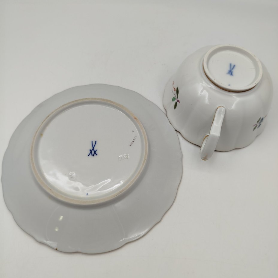 Пара чайная "Butterfly" (Бабочка), фарфор, роспись, золочение, Meissen (Мейсенский фарфор), Германия, 1950-1970 гг.