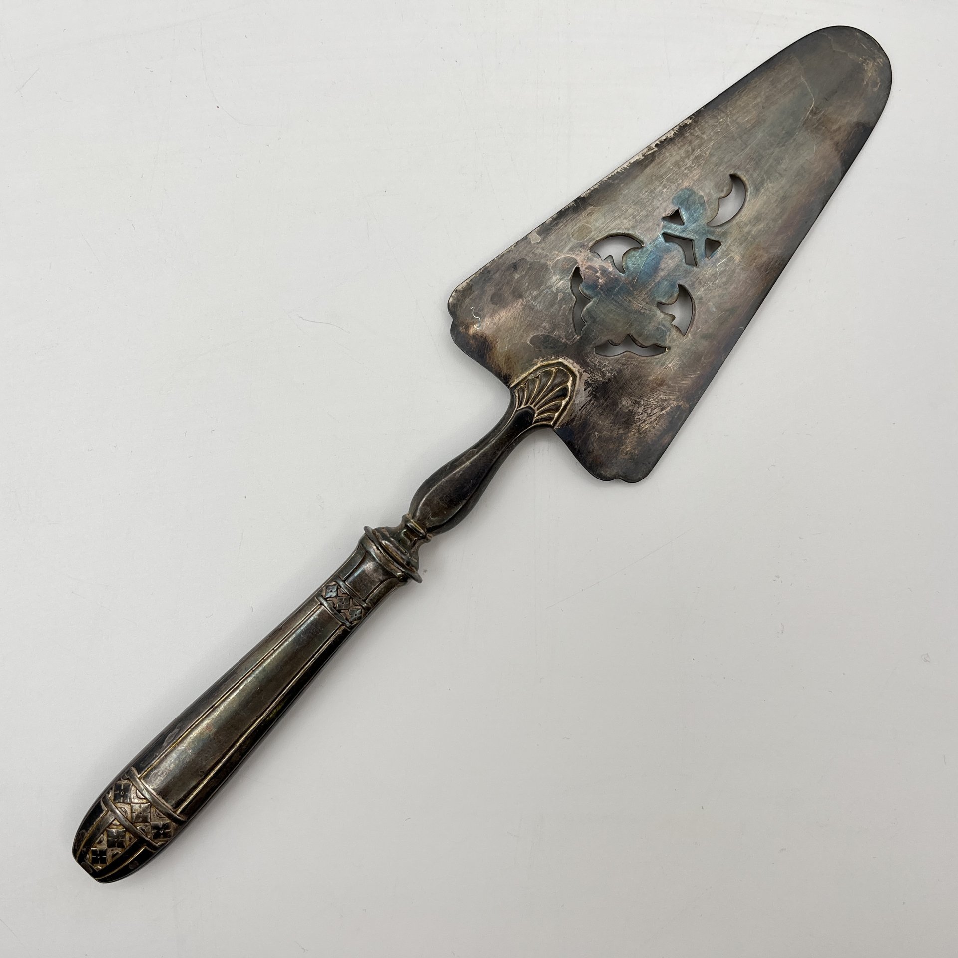 Сервировочная лопатка для торта в кофре