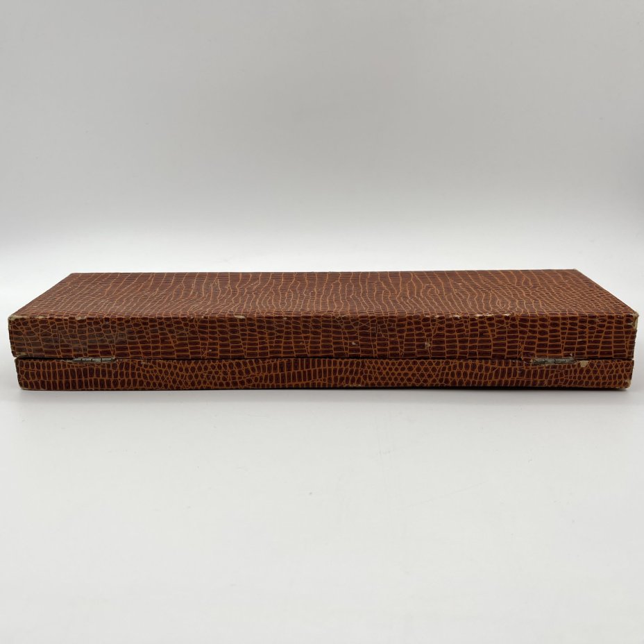 Сервировочная лопатка для торта в кофре