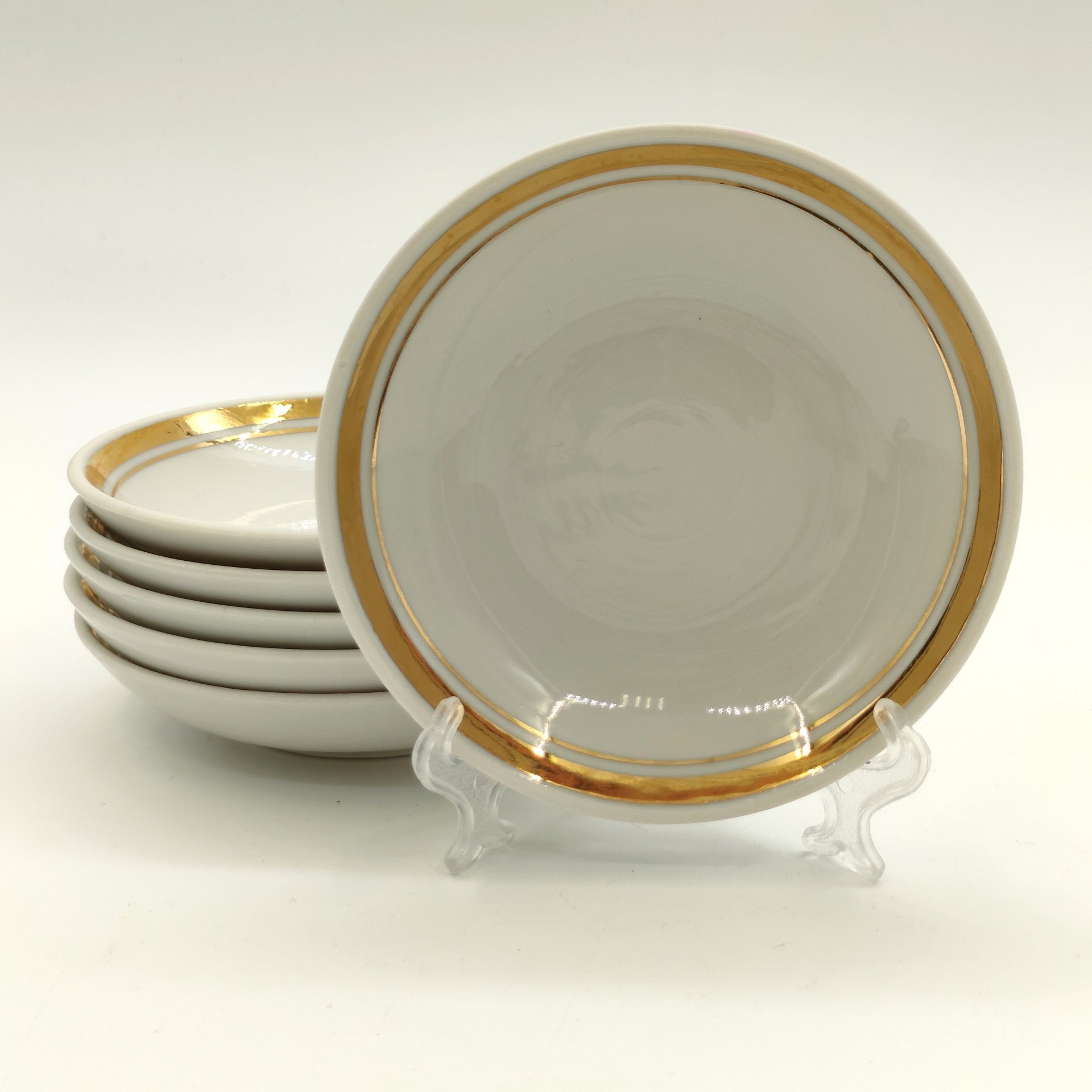 Набор из 6-ти розеток с золотистой каймой, фарфор, золочение, Завод «Красный фарфорист» (Чудово, Грузинская фарфорово-фаянсовая фабрика), СССР, 1962-1971 гг.