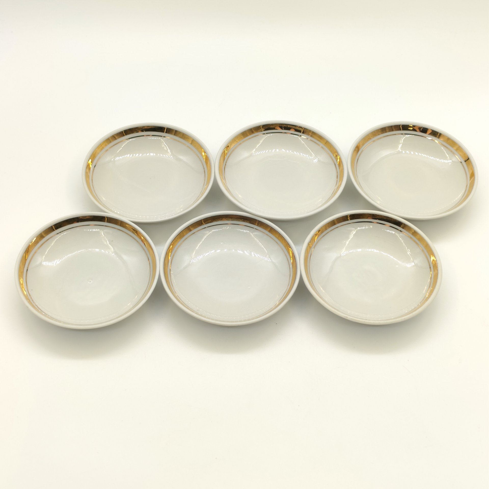 Набор из 6-ти розеток с золотистой каймой, фарфор, золочение, Завод «Красный фарфорист» (Чудово, Грузинская фарфорово-фаянсовая фабрика), СССР, 1962-1971 гг.