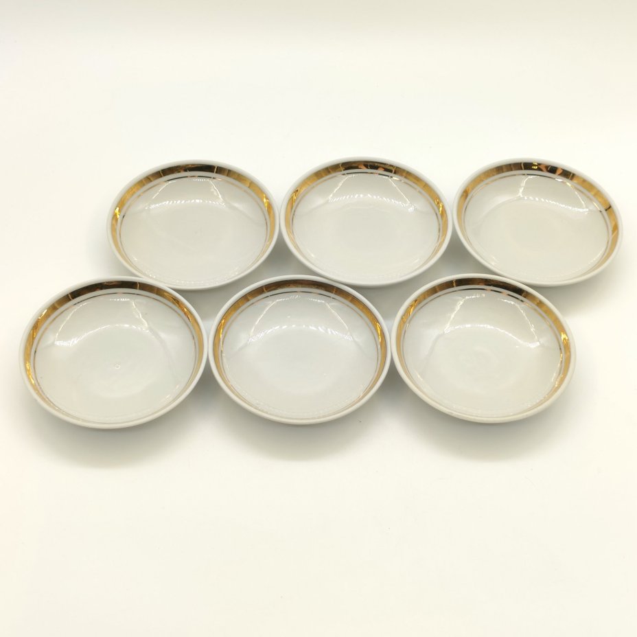 Набор из 6-ти розеток с золотистой каймой, фарфор, золочение, Завод «Красный фарфорист» (Чудово, Грузинская фарфорово-фаянсовая фабрика), СССР, 1962-1971 гг.