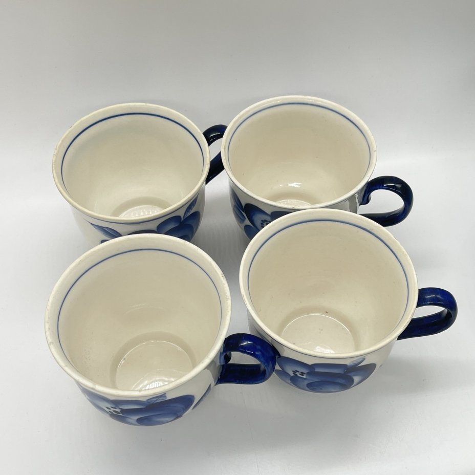 Набор из 4 чашек с расписным цветочным декором, фарфор, роспись, Объединение «Гжель», СССР, 1972-1985 гг.