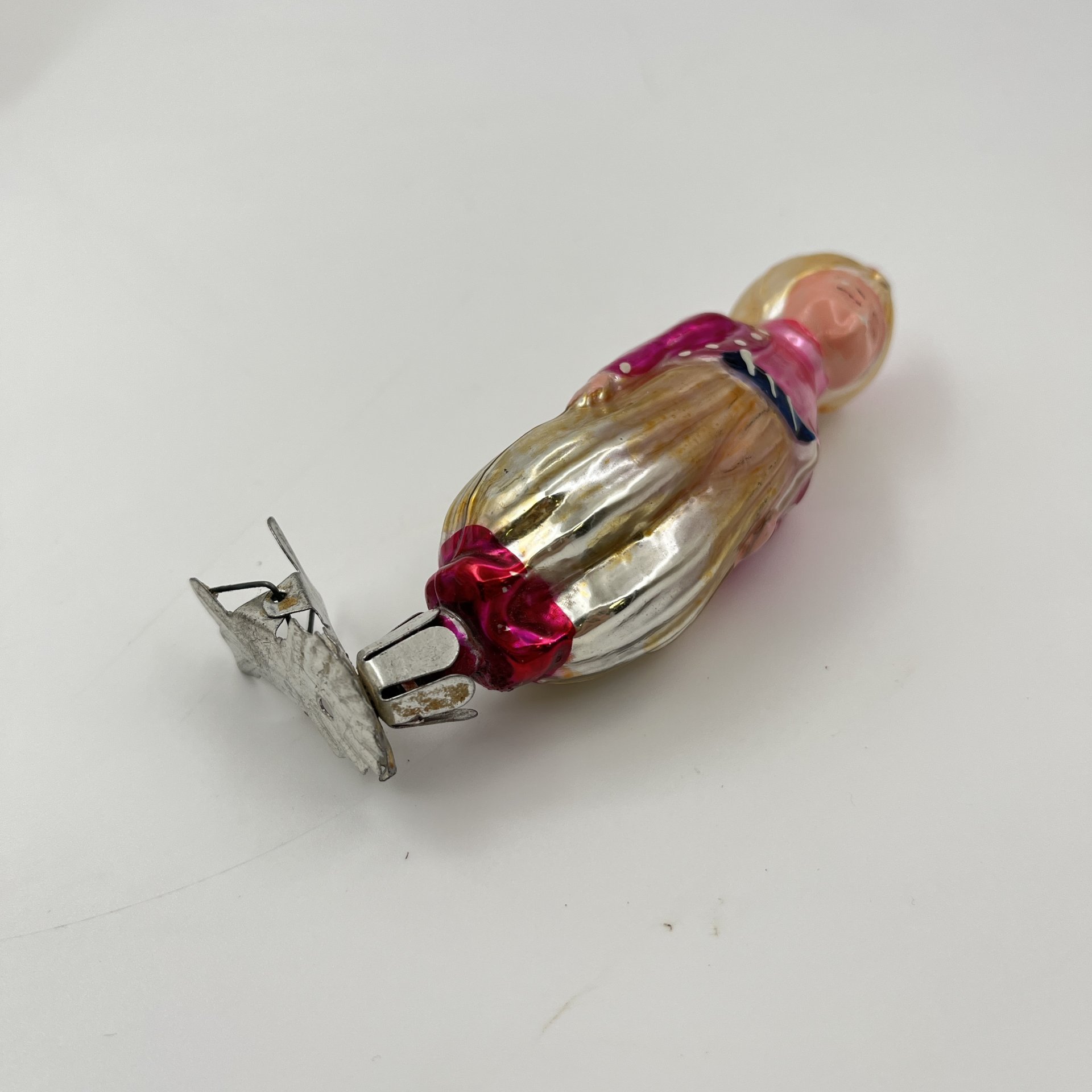 Игрушка елочная на прищепке "Маленький Мук", стекло, роспись, Завод стеклянных ёлочных украшений и оптических изделий, г. Москва, СССР, 1950-1960 гг.