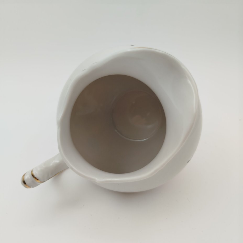 Молочник из сервиза "Барбарис" в розовом оттенке, фарфор, крытье, золочение, Дмитровский фарфоровый завод (ДФЗ Вербилки), СССР, 1954-1965 гг.