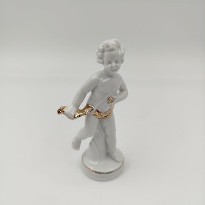 Статуэтка "Путти с золотой лентой", фарфор, золочение, VEB Porzellanfiguren Lippelsdorf (Липпельсдорф), ГДР, 1974-1990 гг.
