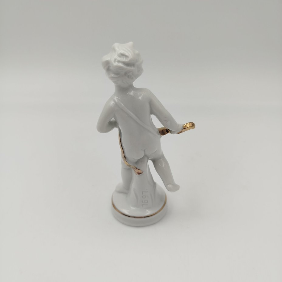 Статуэтка "Путти с золотой лентой", фарфор, золочение, VEB Porzellanfiguren Lippelsdorf (Липпельсдорф), ГДР, 1974-1990 гг.