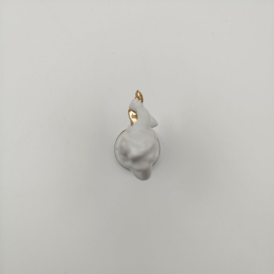 Статуэтка "Путти с золотой лентой", фарфор, золочение, VEB Porzellanfiguren Lippelsdorf (Липпельсдорф), ГДР, 1974-1990 гг.