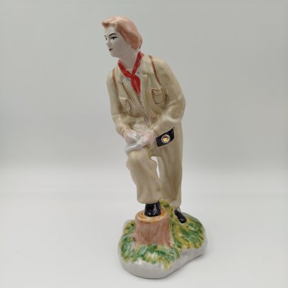 Статуэтка "Геолог", фарфор, роспись, золочение, Барановский фарфоровый завод, Украина, 1980-2000 гг.