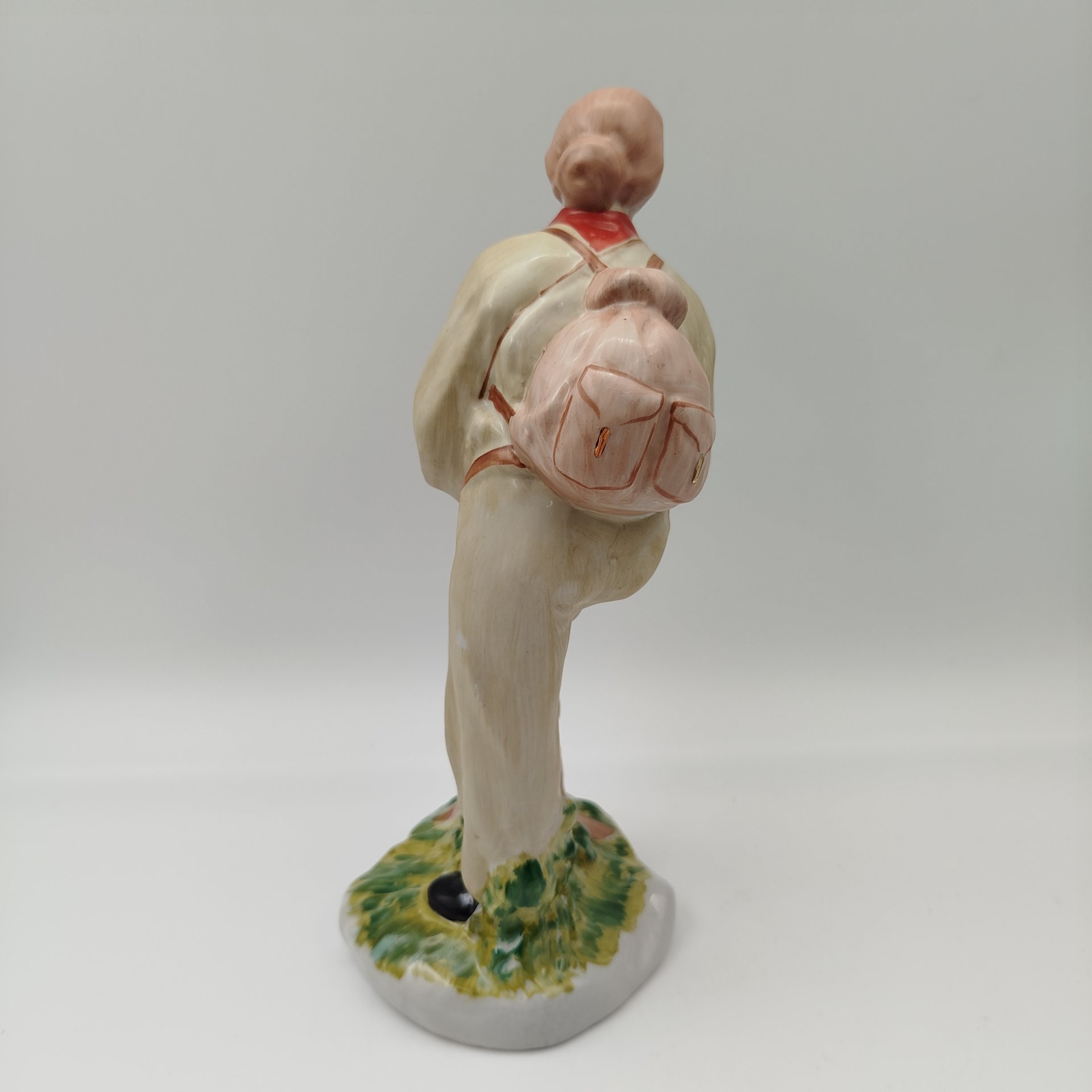 Статуэтка "Геолог", фарфор, роспись, золочение, Барановский фарфоровый завод, Украина, 1980-2000 гг.