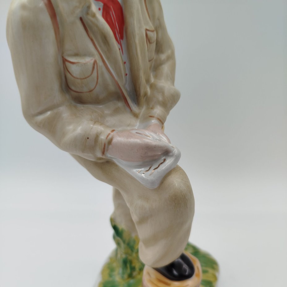 Статуэтка "Геолог", фарфор, роспись, золочение, Барановский фарфоровый завод, Украина, 1980-2000 гг.