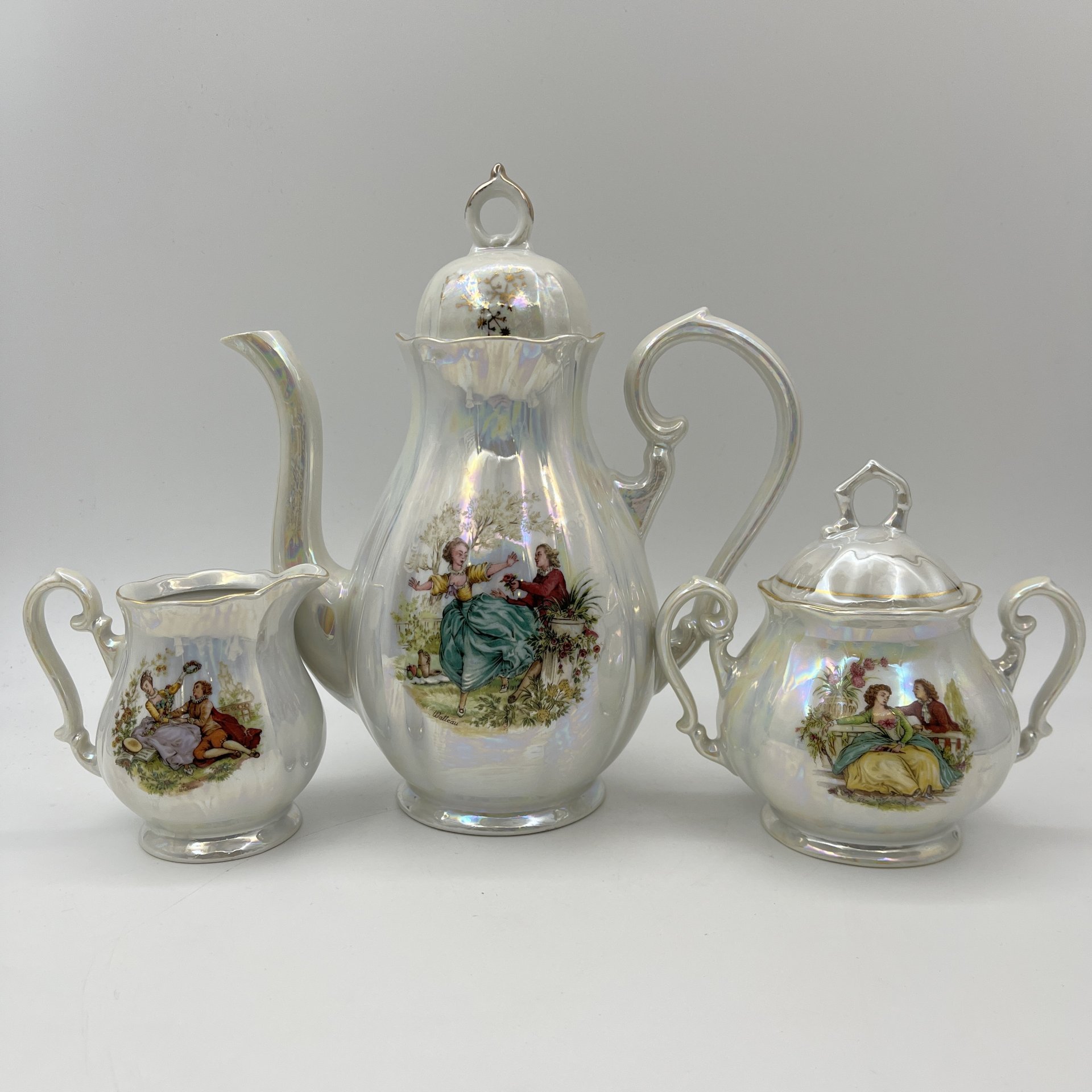 Сервиз кофейный на 6 персон с изображением галантных сцен (15 предметов)