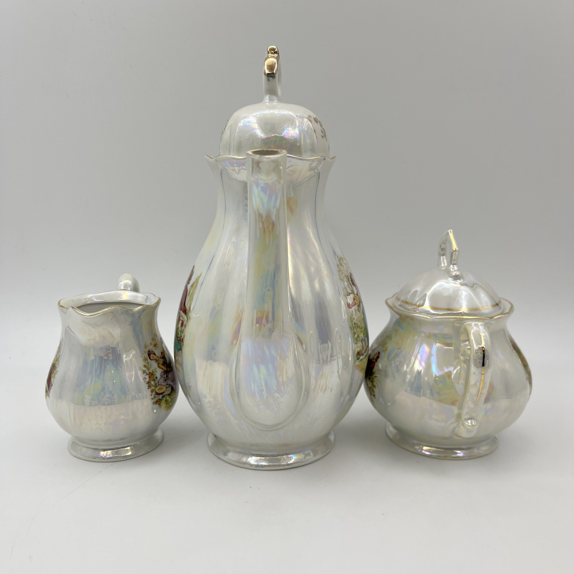 Сервиз кофейный на 6 персон с изображением галантных сцен (15 предметов)