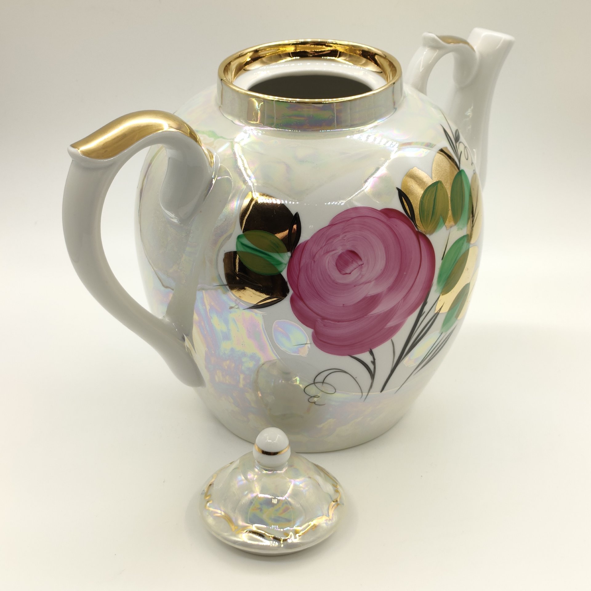 Чайник доливной "Роза" (крышка в подборе), фарфор, люстр, золочение, роспись, Дулевский фарфоровый завод (Дулёво), СССР, 1968-1991 гг.