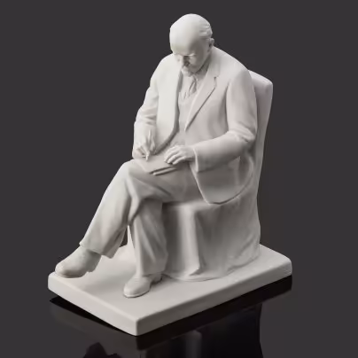 Скульптура "Ленин в кресле", скульптор Лиловая Т.Л., Ленинградский фарфоровый завод (ЛФЗ)