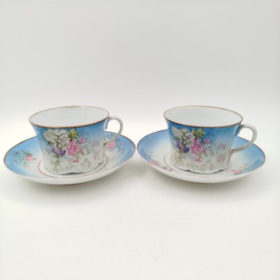 Набор из 2 чайных пар с декором из полевых цветов, фарфор, крытье, деколь, золочение, Российская империя, 1880-1910 гг.