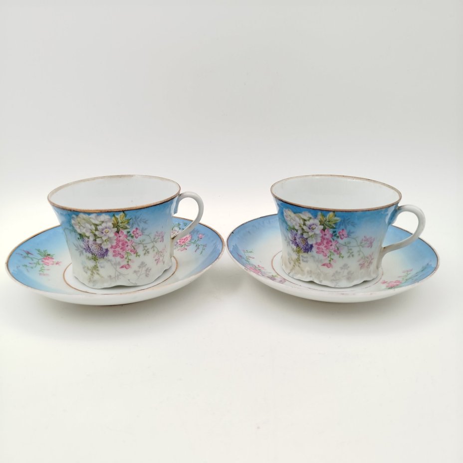 Набор из 2 чайных пар с декором из полевых цветов, фарфор, крытье, деколь, золочение, Российская империя, 1880-1910 гг.