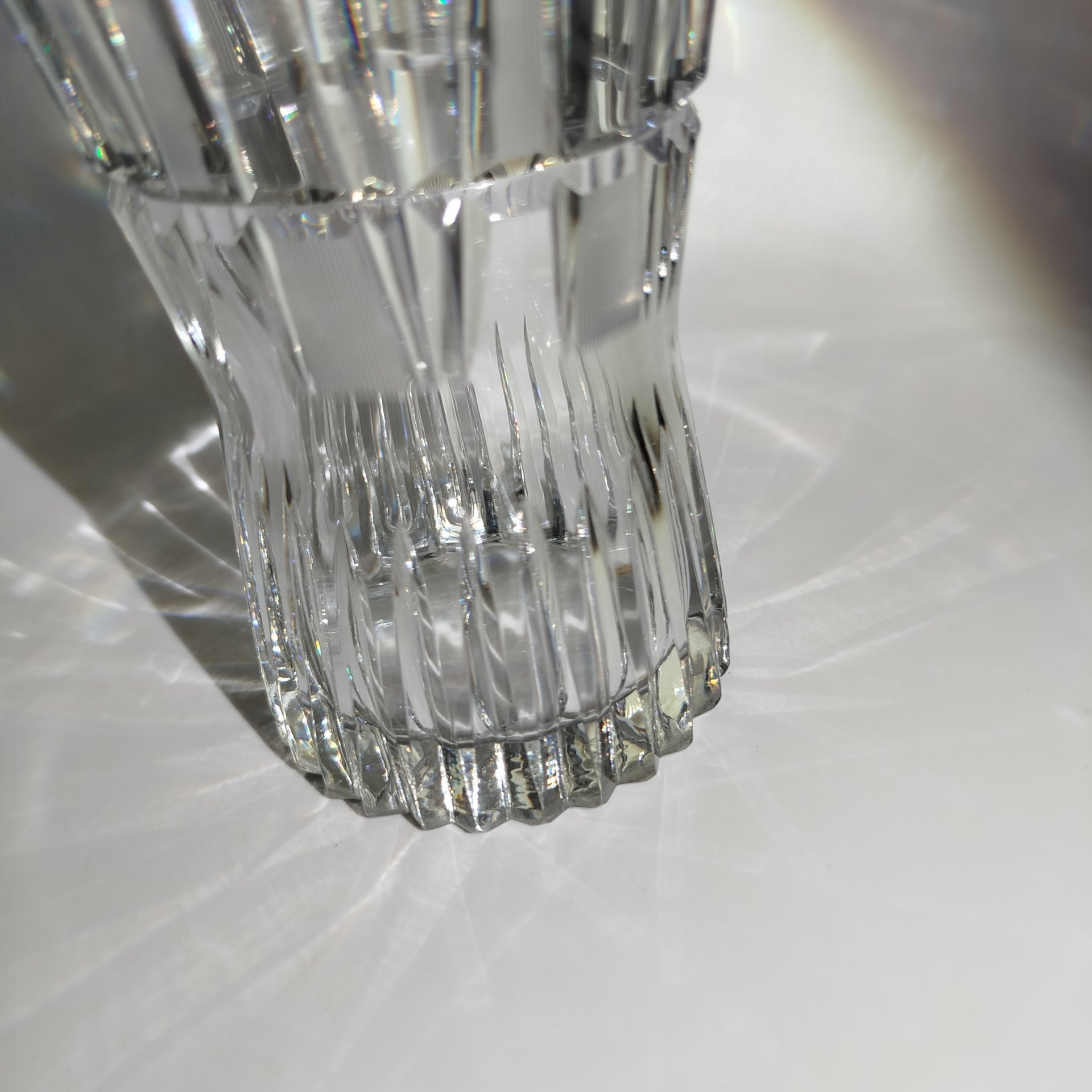 Ваза для цветов с рельефным геометрическим декором, хрусталь, алмазная грань, ГДР, 1970-1980 гг.