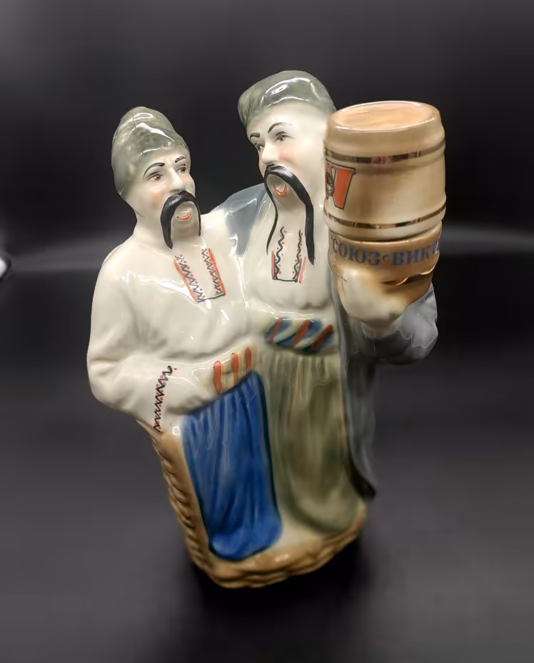Штоф (бутыль )для крепких напитков " Два казака" (с рекламной надписью Союз-Виктан), Полонский завод художественной керамики (Полонное ЗХК)
