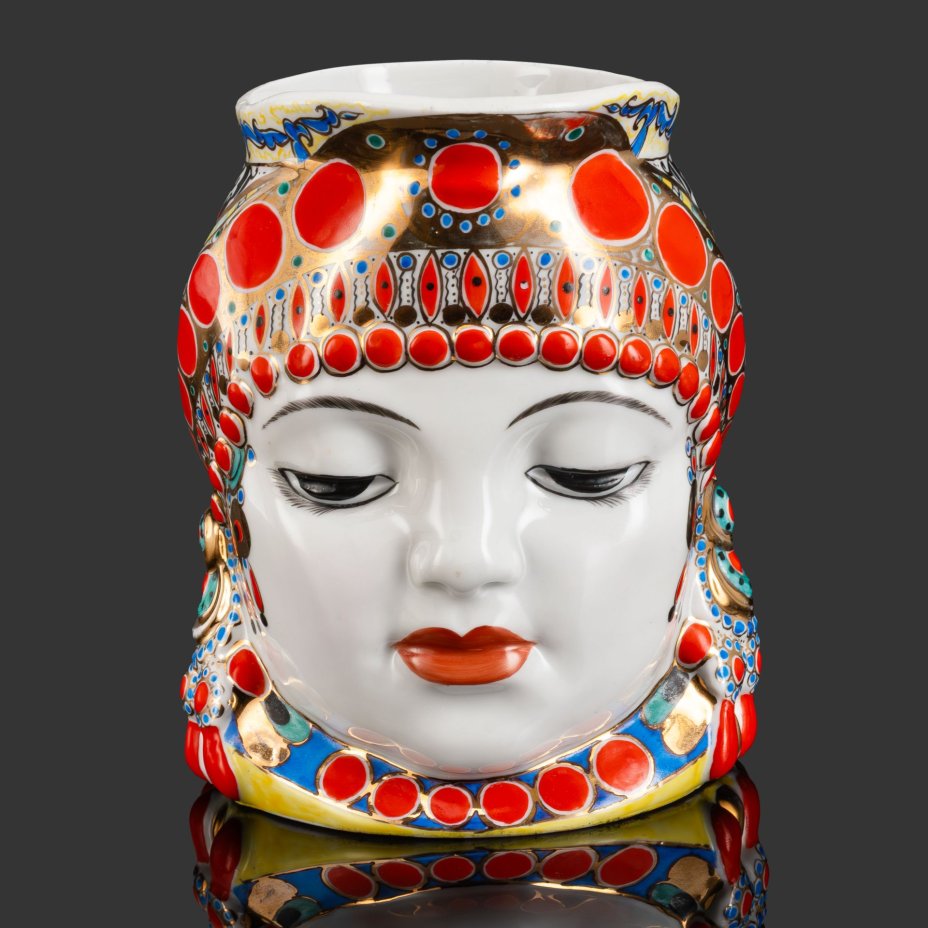 Кружка декоративная "Молоко" (с плоским дном), скульптор Данько Н.Я., художник Воробьевский А.В., Ленинградский фарфоровый завод (ЛФЗ)