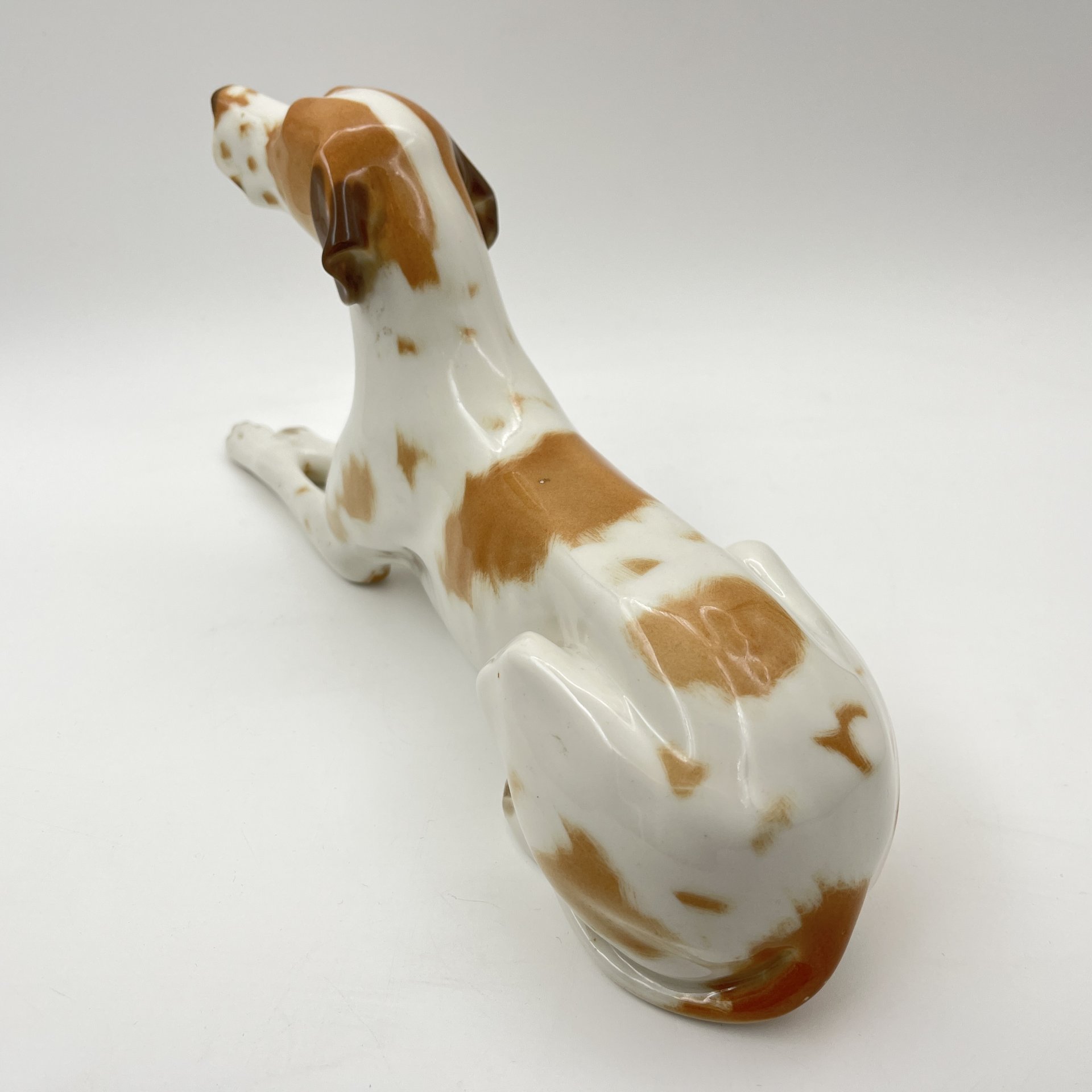 Статуэтка "Пойнтер", скульптор И.И. Ризнич, фарфор, роспись, Ленинградский фарфоровый завод (ЛФЗ), СССР, 1970-1992 гг.