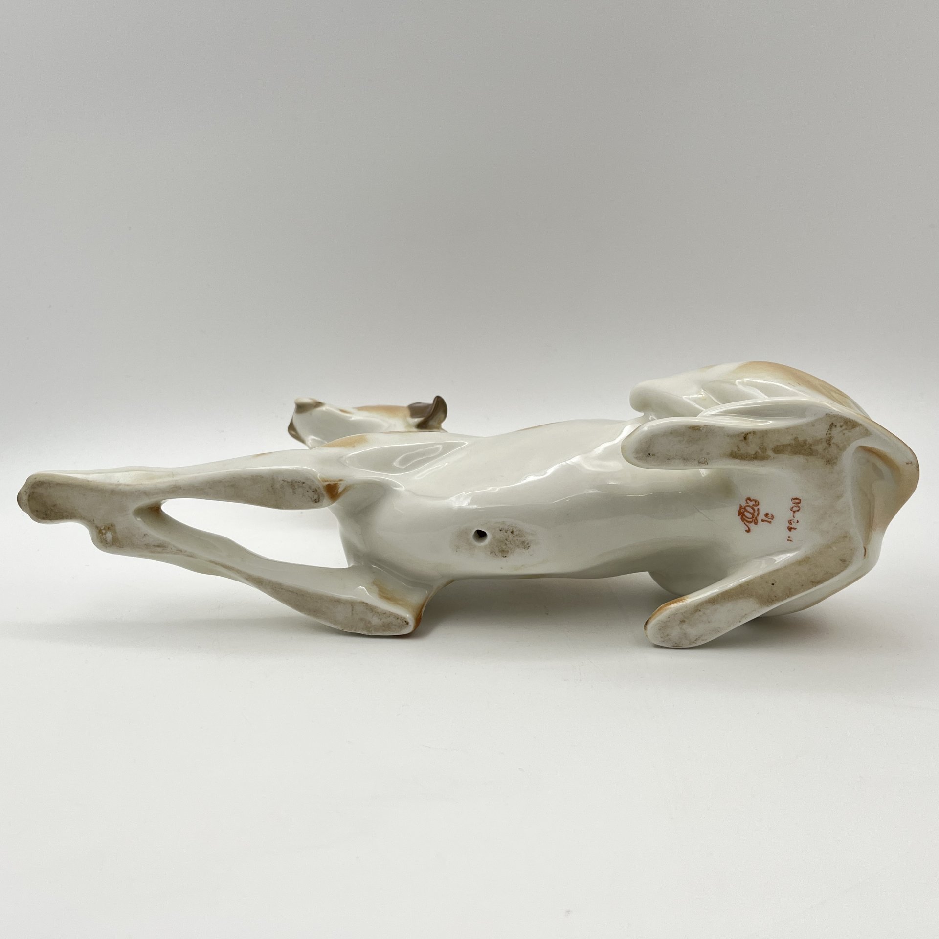 Статуэтка "Пойнтер", скульптор И.И. Ризнич, фарфор, роспись, Ленинградский фарфоровый завод (ЛФЗ), СССР, 1970-1992 гг.