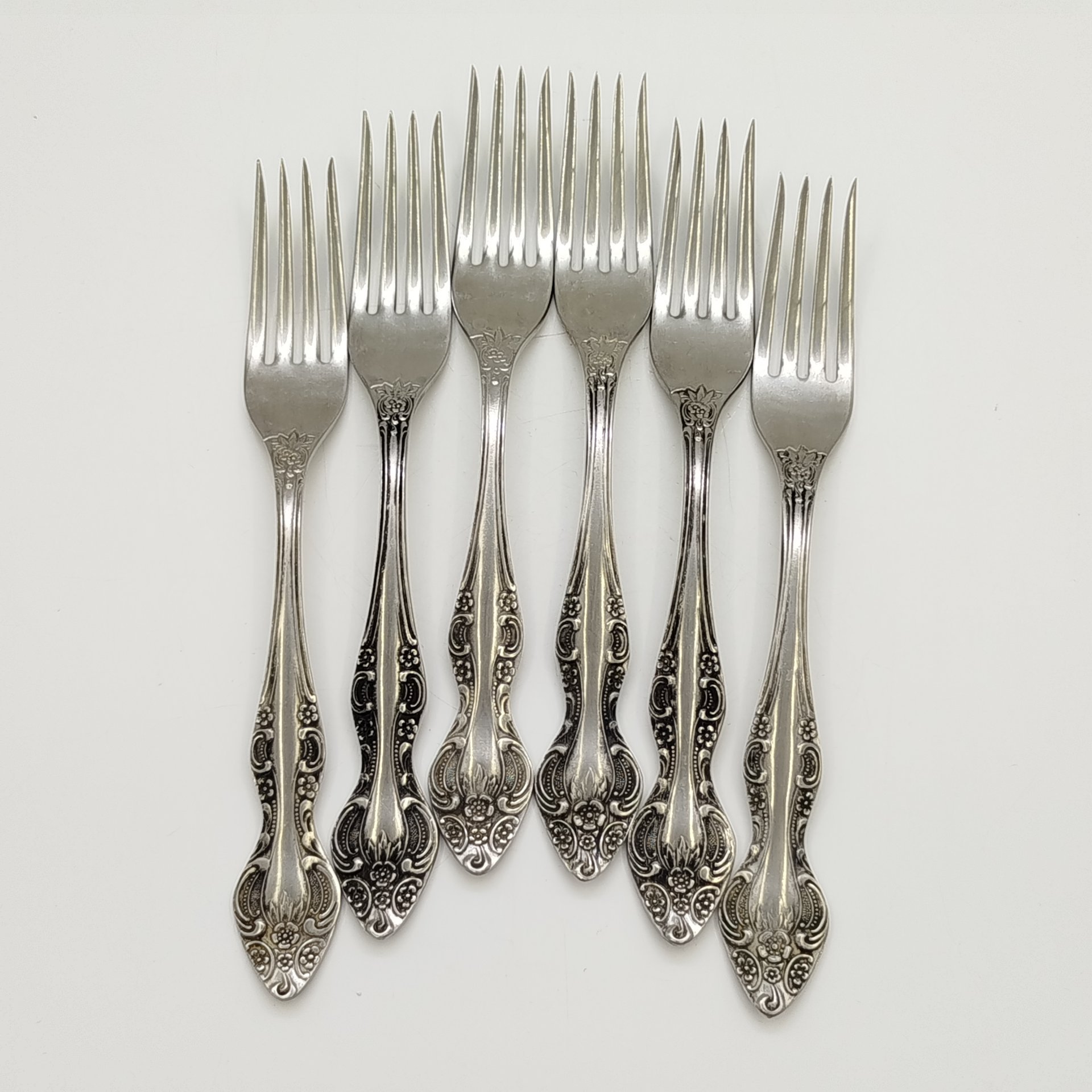 Набор вилок на 6 персон с цветочным декором на черенках, нержавеющая сталь, Кировский завод, СССР