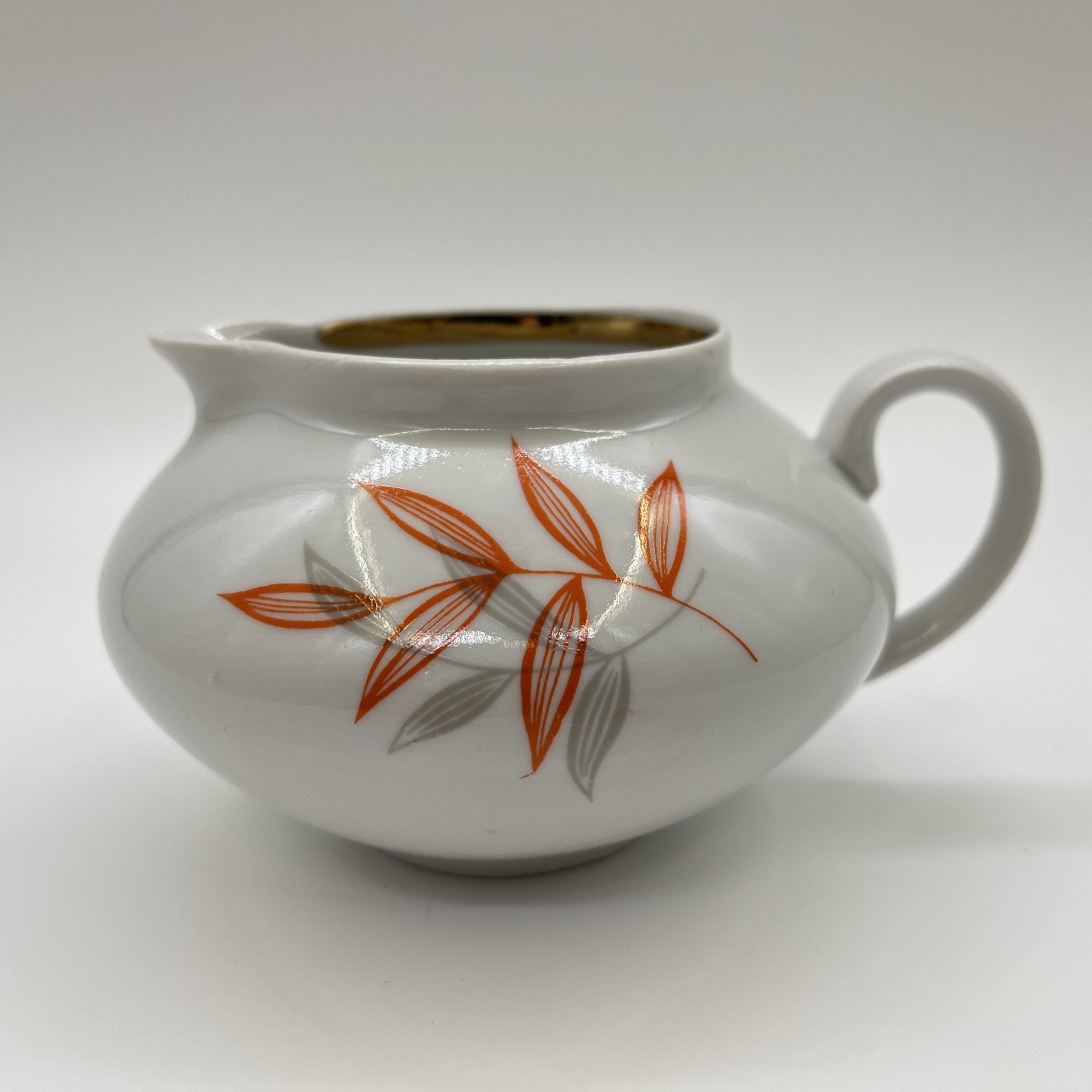 Молочник, фарфор, деколь, золочение, Дулевский фарфоровый завод (Дулёво), СССР, 1968-1991 гг.