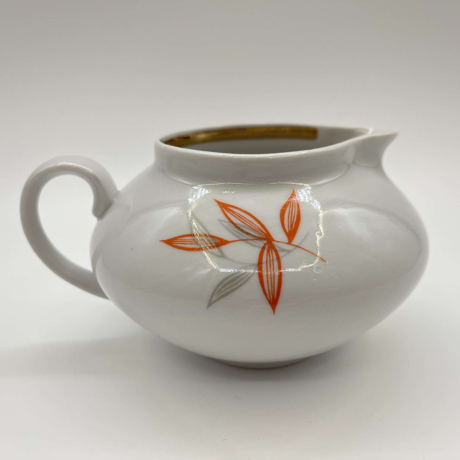 Молочник, фарфор, деколь, золочение, Дулевский фарфоровый завод (Дулёво), СССР, 1968-1991 гг.