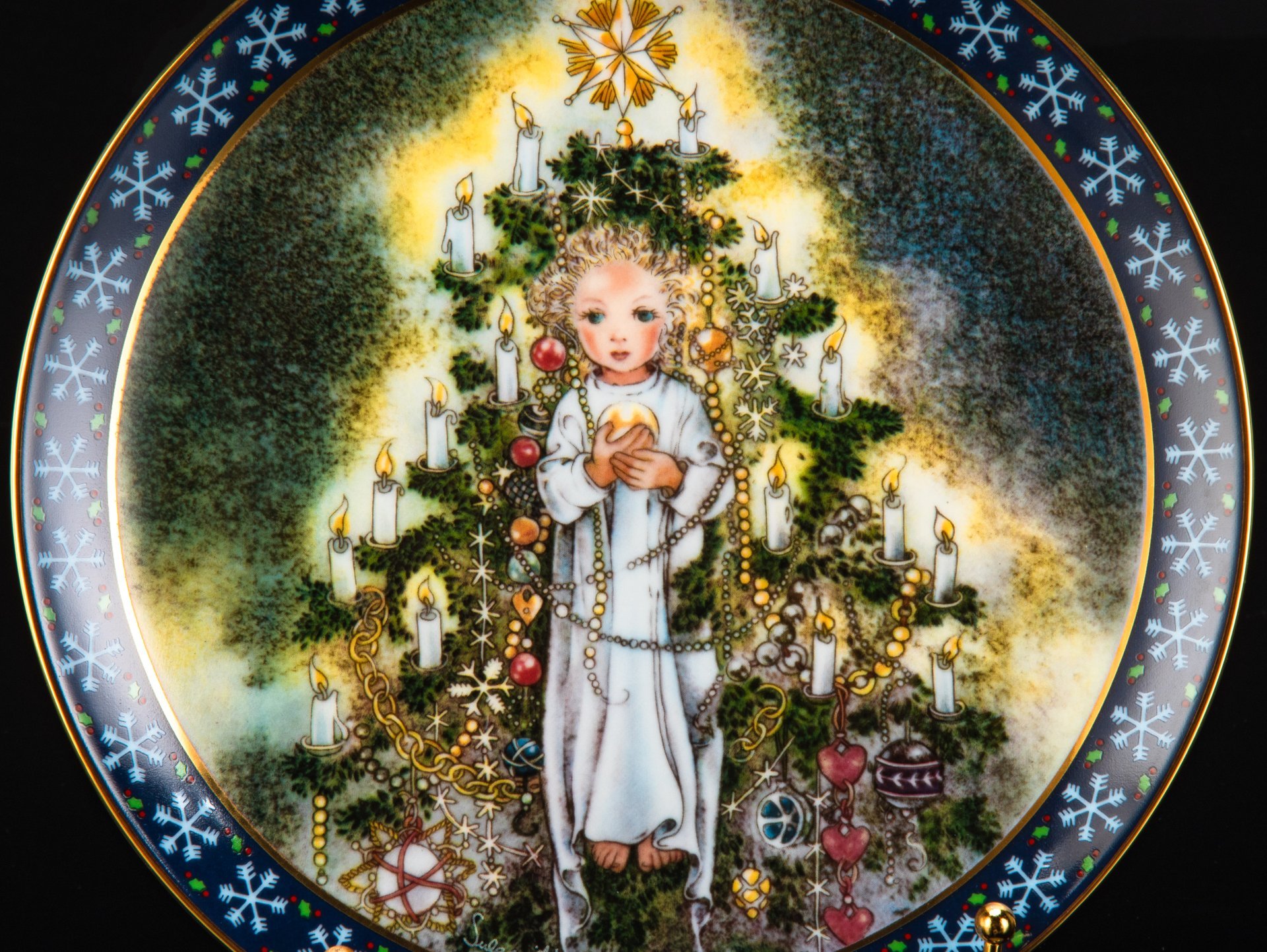 Тарелка настенная "Das Christkind" (Младенец Иисус) в оригинальной коробке, фарфор, деколь, металл, картон, печать, 1986 г.