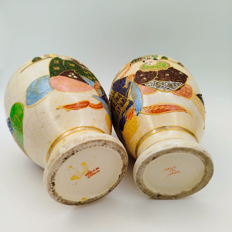 Парные вазы с изображением сцен "Архаты", Сацума (薩摩, Satsuma)