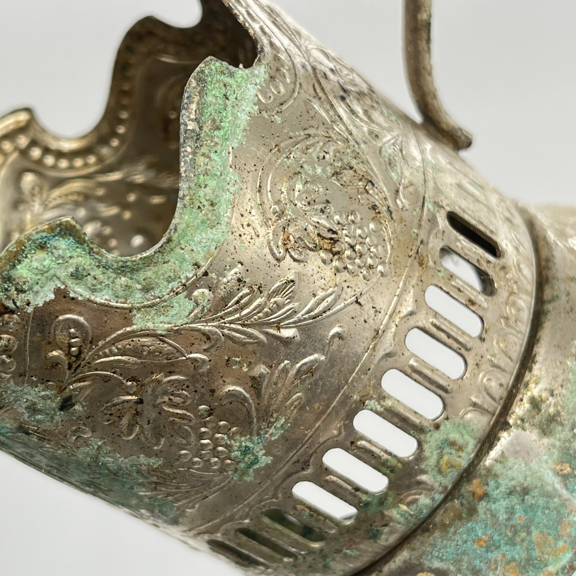 Подстаканник с изображением на космическую тематику, мельхиор (медь-никель), Кольчугинский завод цветных металлов, СССР, 1970-1990 гг.