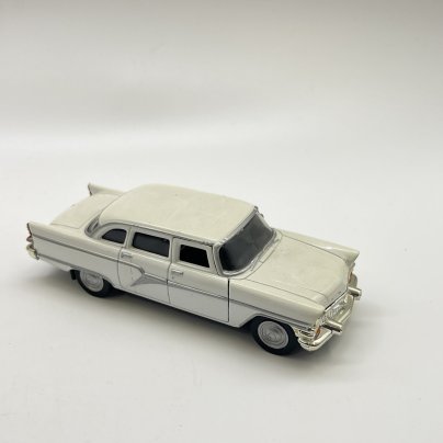 Модель автомобиля ГАЗ-13 "Чайка" Autotime Collection