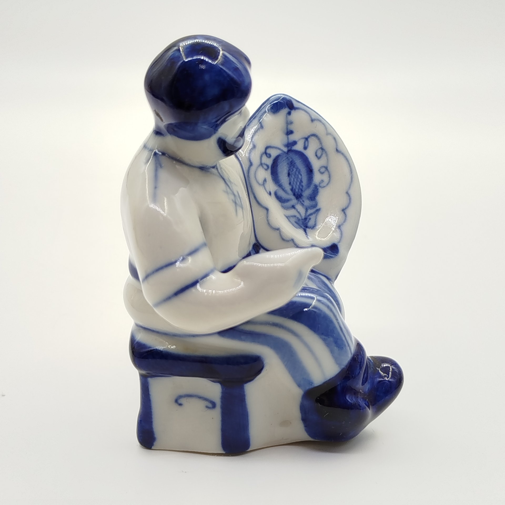 Статуэтка "Жостовский мастер", автор В.В. Неплюев