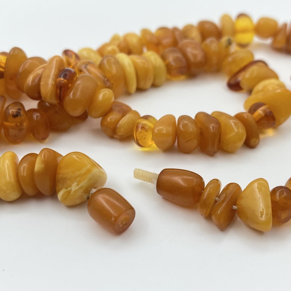 Бусы медового оттенка