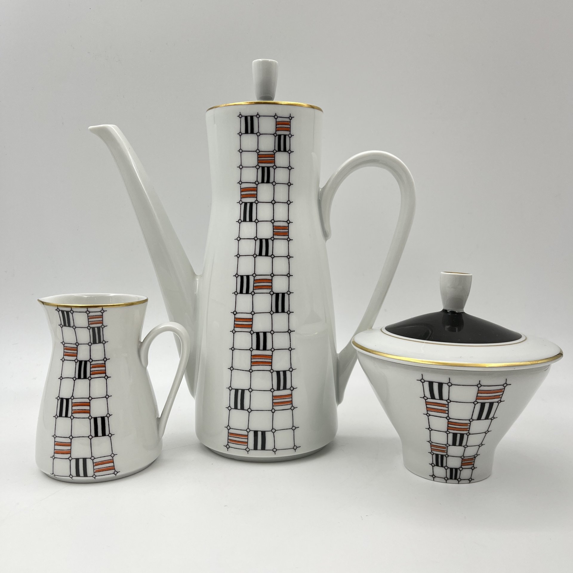 Сервиз кофейный с геометрическим декором, на 6 персон (15 предметов)