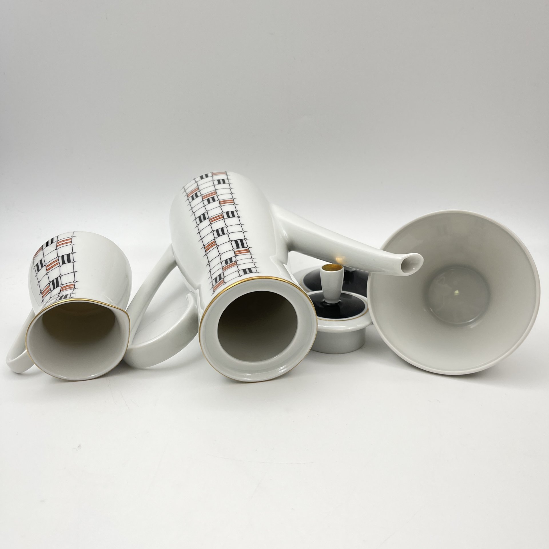 Сервиз кофейный с геометрическим декором, на 6 персон (15 предметов)