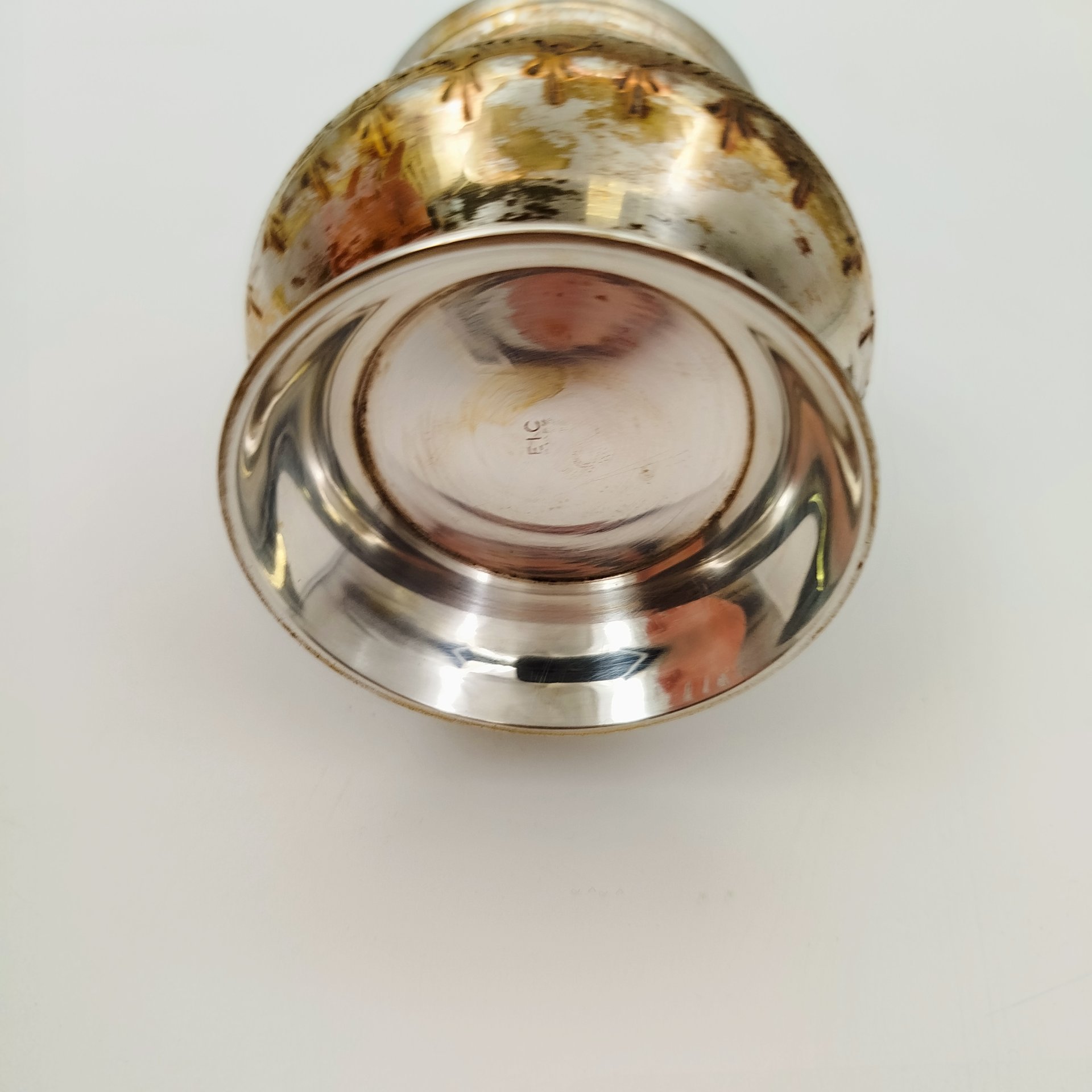 Ваза миниатюрная в восточным стиле с флоральным декором