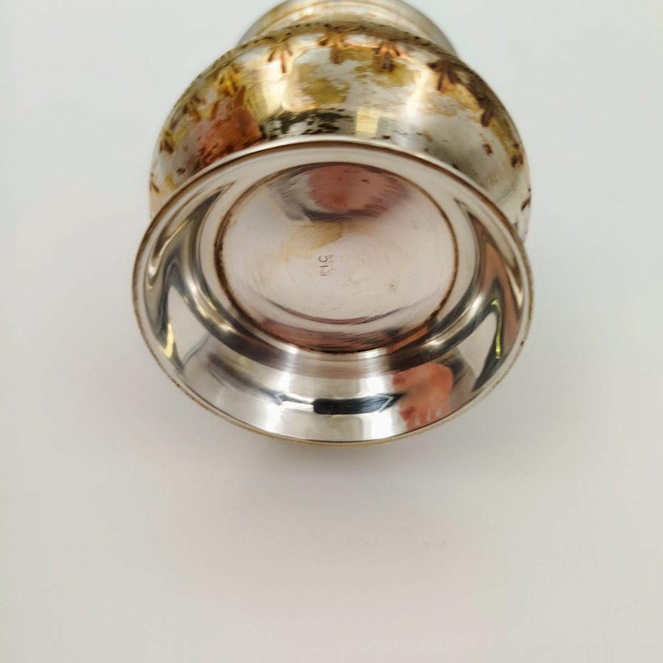 Ваза миниатюрная в восточным стиле с флоральным декором