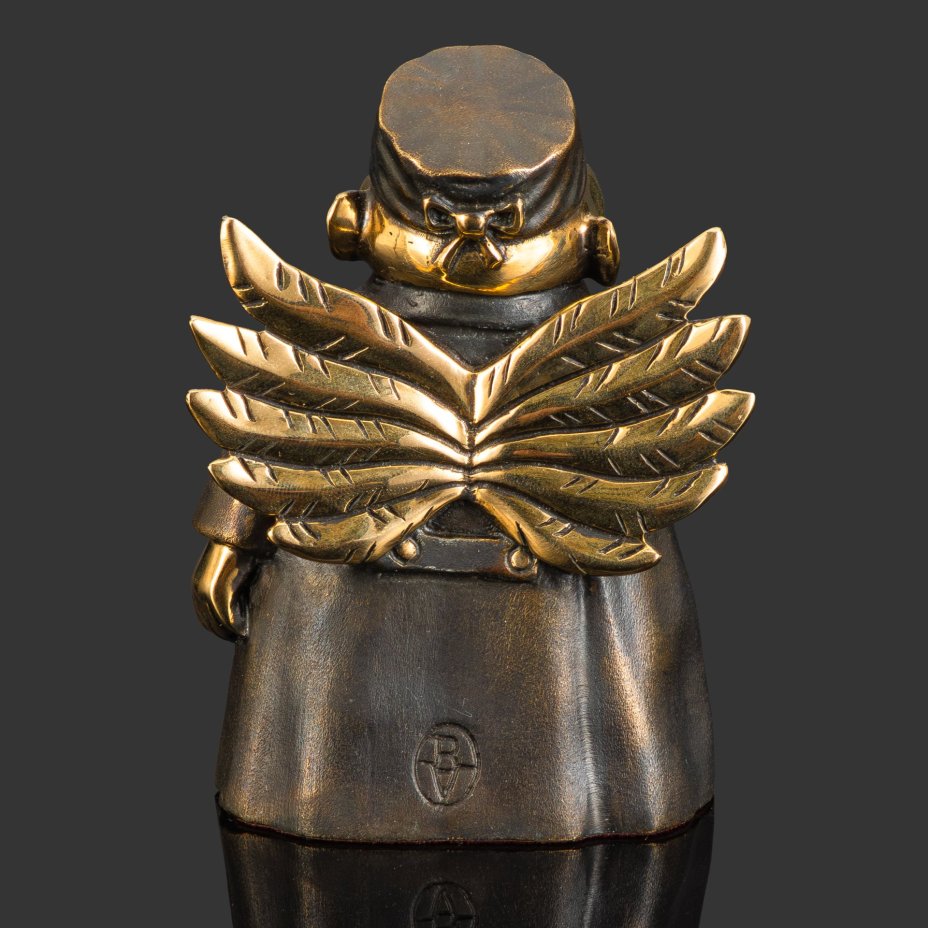 Скульптура "Доктор-Ангел"