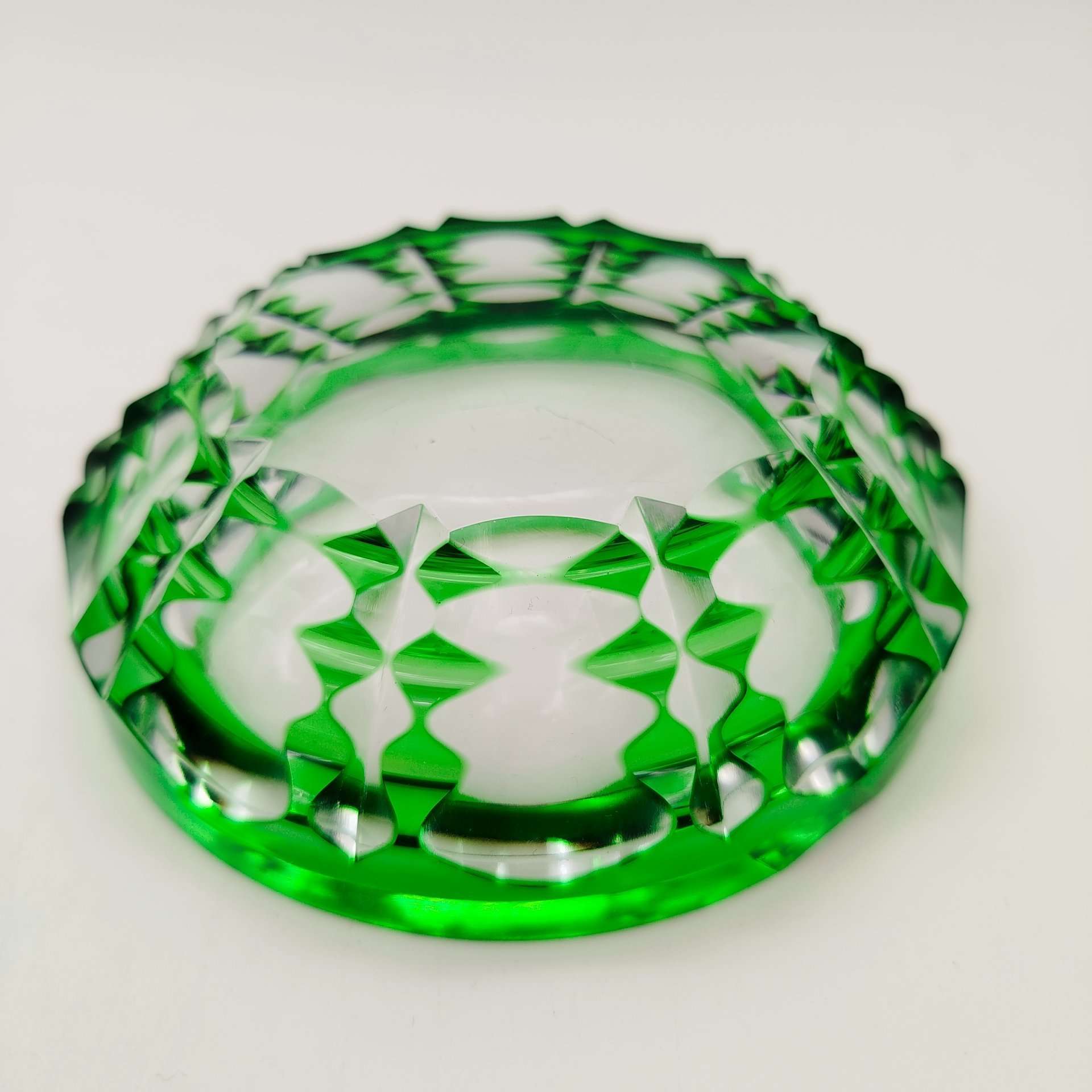 Пепельница с резным декором, хрусталь, нацвет, Германия, 1960-1990 гг.