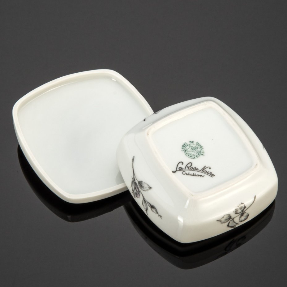 Шкатулка "La Rose Noire (Черная роза)", Singer Limoges Porcelaines