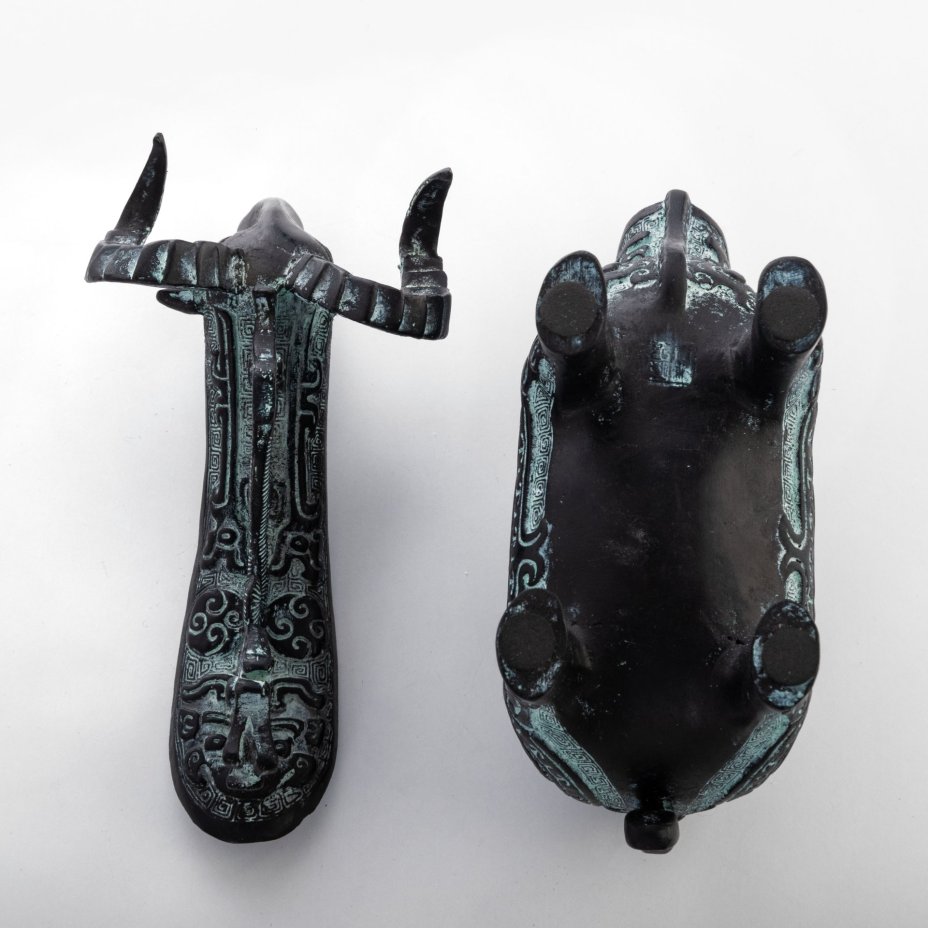 Статуэтка-сувенир "Сосуд для вина династии Шан (1200-1100 до н.э.)" в оригинальной коробке